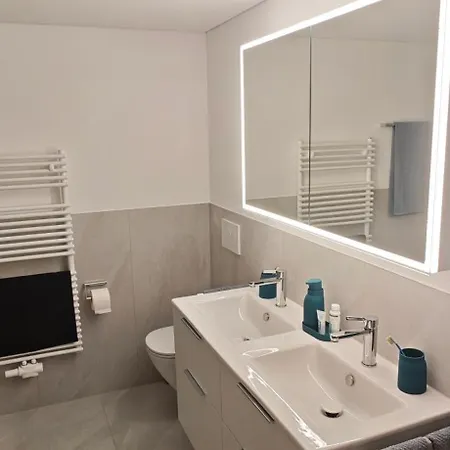 Nebelmeer Mit Panorama Ueber Rheintal Chalet *