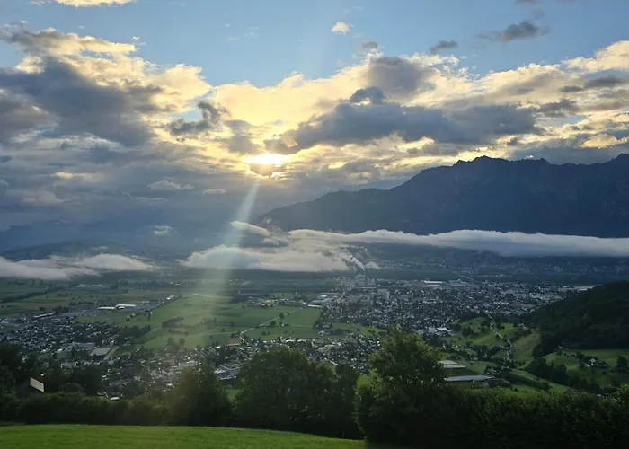 Nebelmeer Mit Panorama Ueber Rheintal Grabs